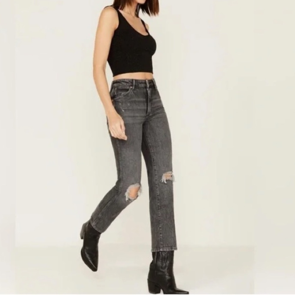 Wrangler | Women’s Black Wash Wild West 603 Distressed Straight Leg Jeans Sz 26 - Picture 16 of 16
